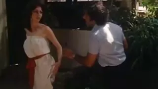 Bionda gag sul cazzo di un uomo brutale per la degustazione di scopate amatoriali con mature sperma