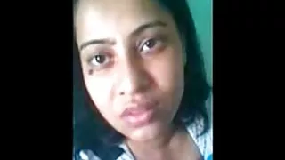 Ha video amatoriali mature messo da parte il libro della ragazza russa e l'ha scopata nel culo